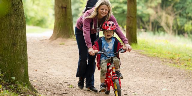 Family cycling at Foremark Derbyshire