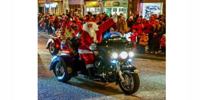 Matlock Parade and xmas light switch on NEW