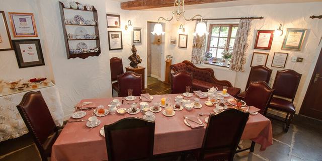 Underleigh House1 breakfast 805950113